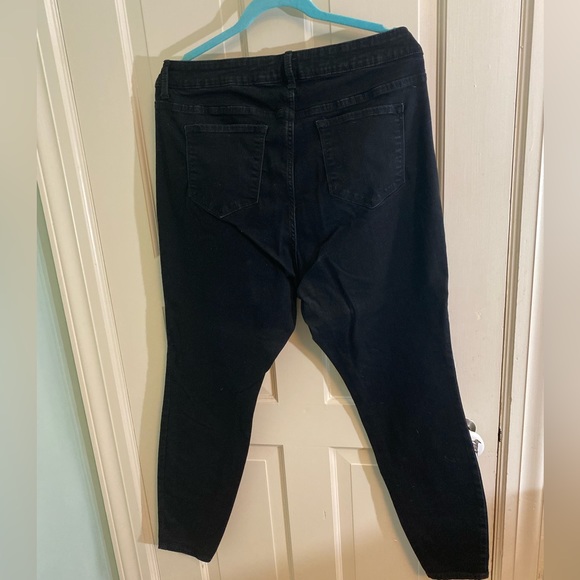 Old Navy Rockstar Super Skinny Black Jeans 20 Plus - Picture 2 of 4